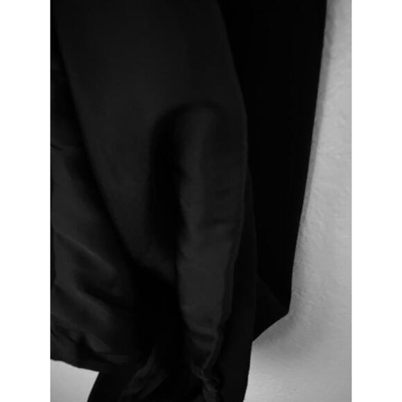 Prada Women's Black Sleeveless Beaded V Neck Sheath Dress Stretch Cocktail Wool - Picture 8 of 8